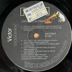 LabelB