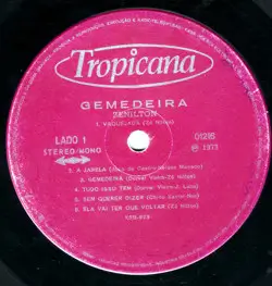 LabelA