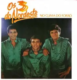 Capa do disco No clima do forró, de Os 3 do Nordeste